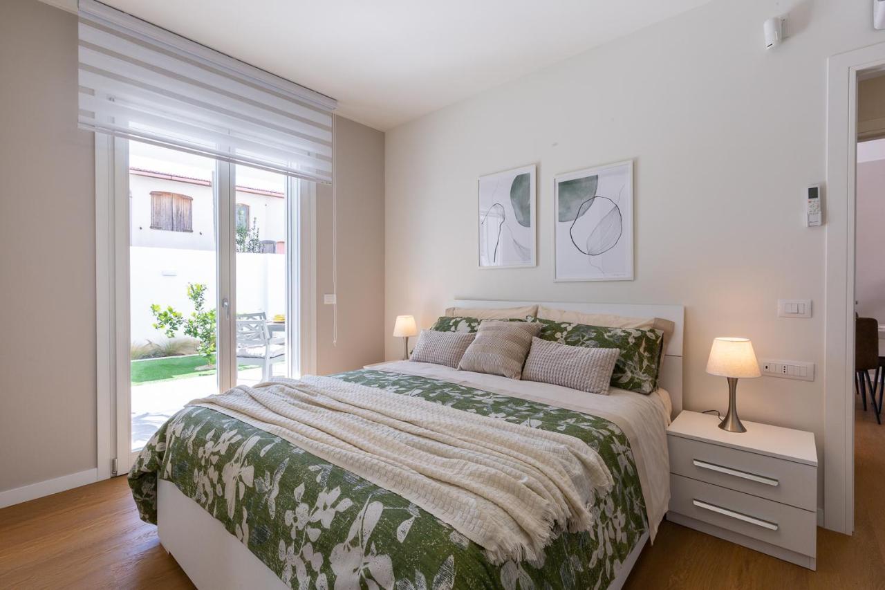 Colombo Palace - Suite Eden Via Perda Bona 35A Куарту-Сант'Элена Экстерьер фото